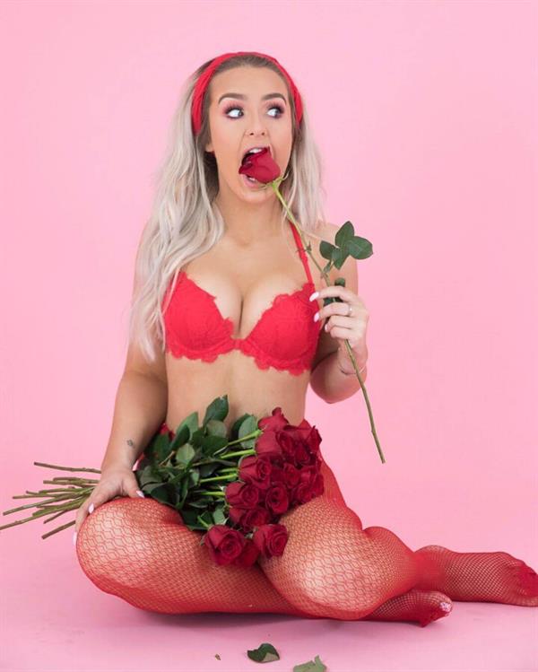 Tana Mongeau in lingerie