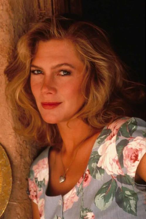 Kathleen Turner