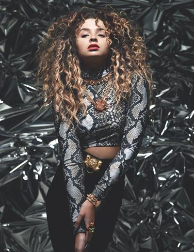 Ella Eyre