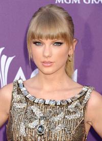 Taylor Swift 48th Annual Academy of Country Music Awards in Las Vegas 4/7/13 