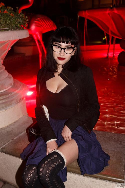 Paisley Osiris Pictures Paisley Osiris Cutie with Glasses