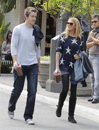 Stephanie Pratt with Robert Buckley in Los Angeles (16.05.2013) 