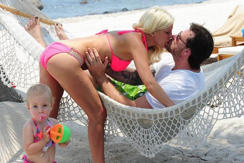 Tori Spelling Bikini Pictures Tori Spelling Celebrates her birthday with family at the St Regis Punta Mita Resort in Mexico (May 20, 2013)