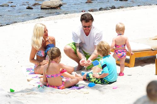 Tori Spelling Celebrates her birthday with family at the St Regis Punta Mita Resort in Mexico (May 20, 2013) 