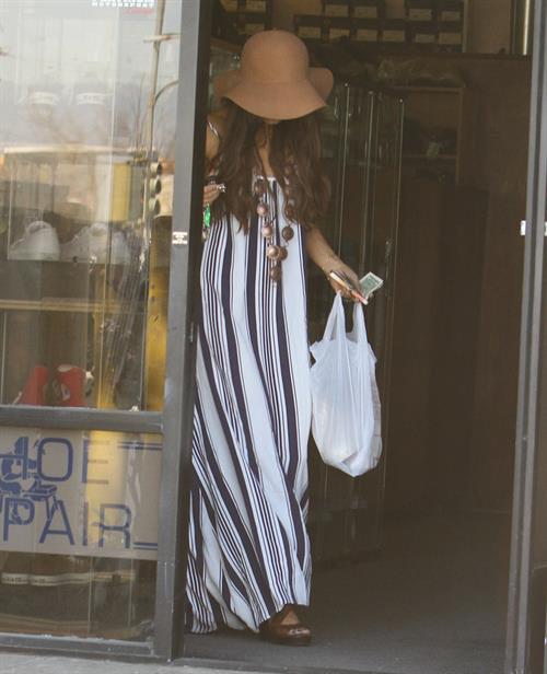 Vanessa Hudgens in a big floppy hat in Los Angeles on April 11, 2013