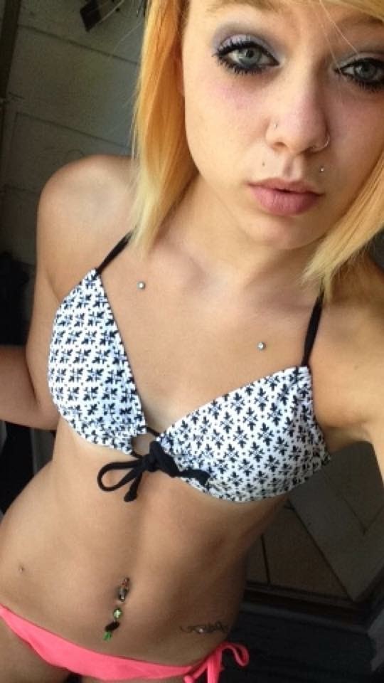 Pandaboo in a bikini taking a selfie