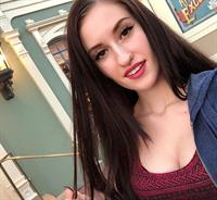 Marina Leigh taking a selfie