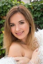 Anata Petite Nude Model