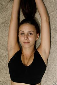 Jessica Albanka in Leggings