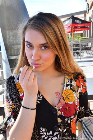 Sera Nude Pictures Modeling In Black