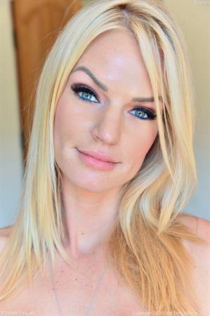 Rachel-II Nude Pictures Lacy Red Dream