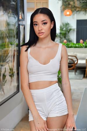 Scarlet Nude Pictures The Giant Dildos