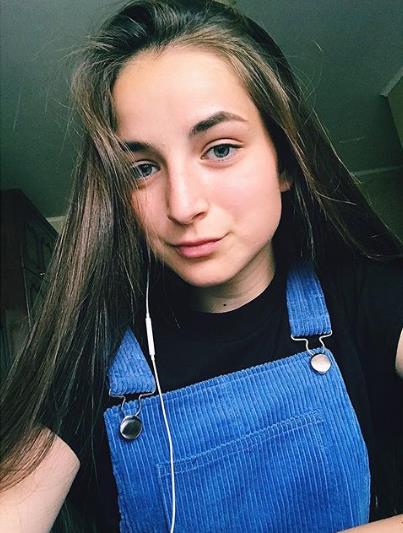 Sonya Cherry taking a selfie