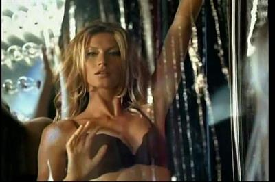 Gisele Bündchen in lingerie