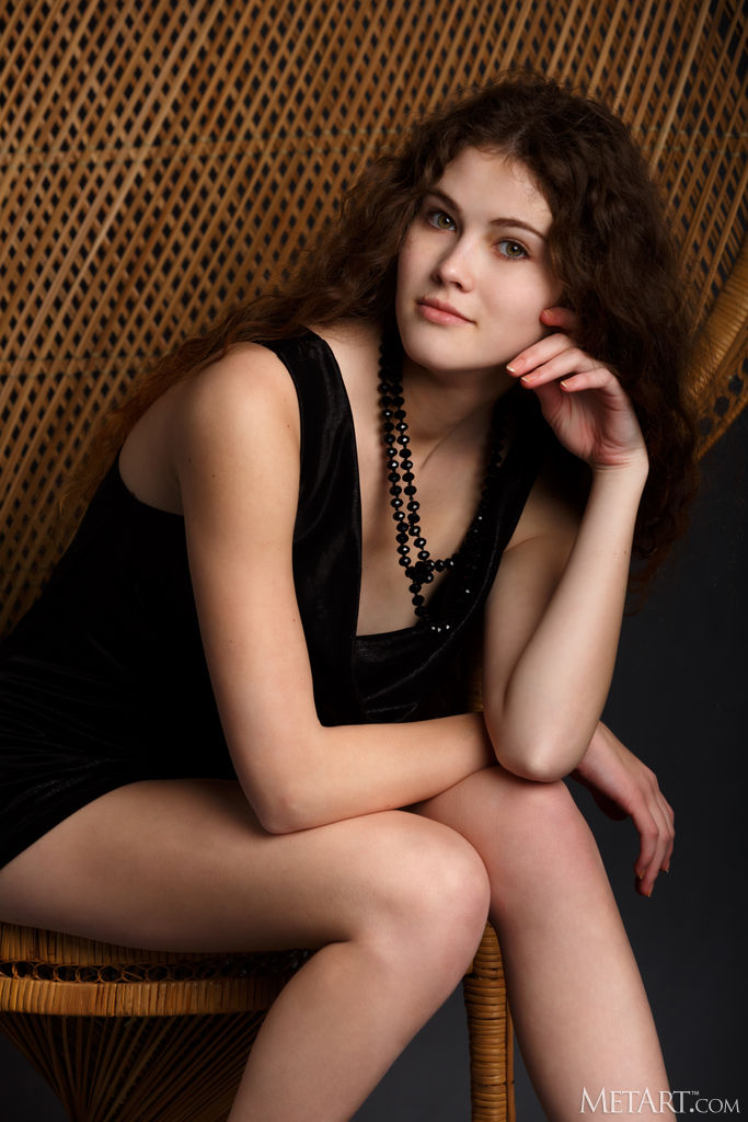 Adel C Queen of Thrones