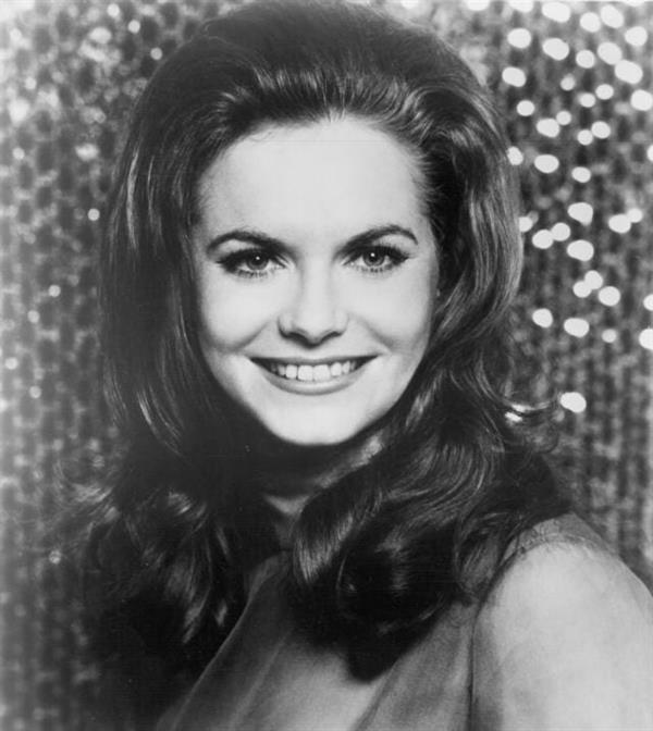 Jeannie C. Riley