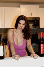 Jazz Reilly in Jeans