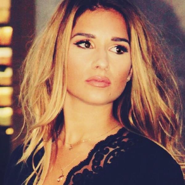 Jessie James Decker