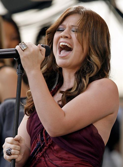 Kelly Clarkson