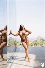 Sophia Grey Curvy Naked Model