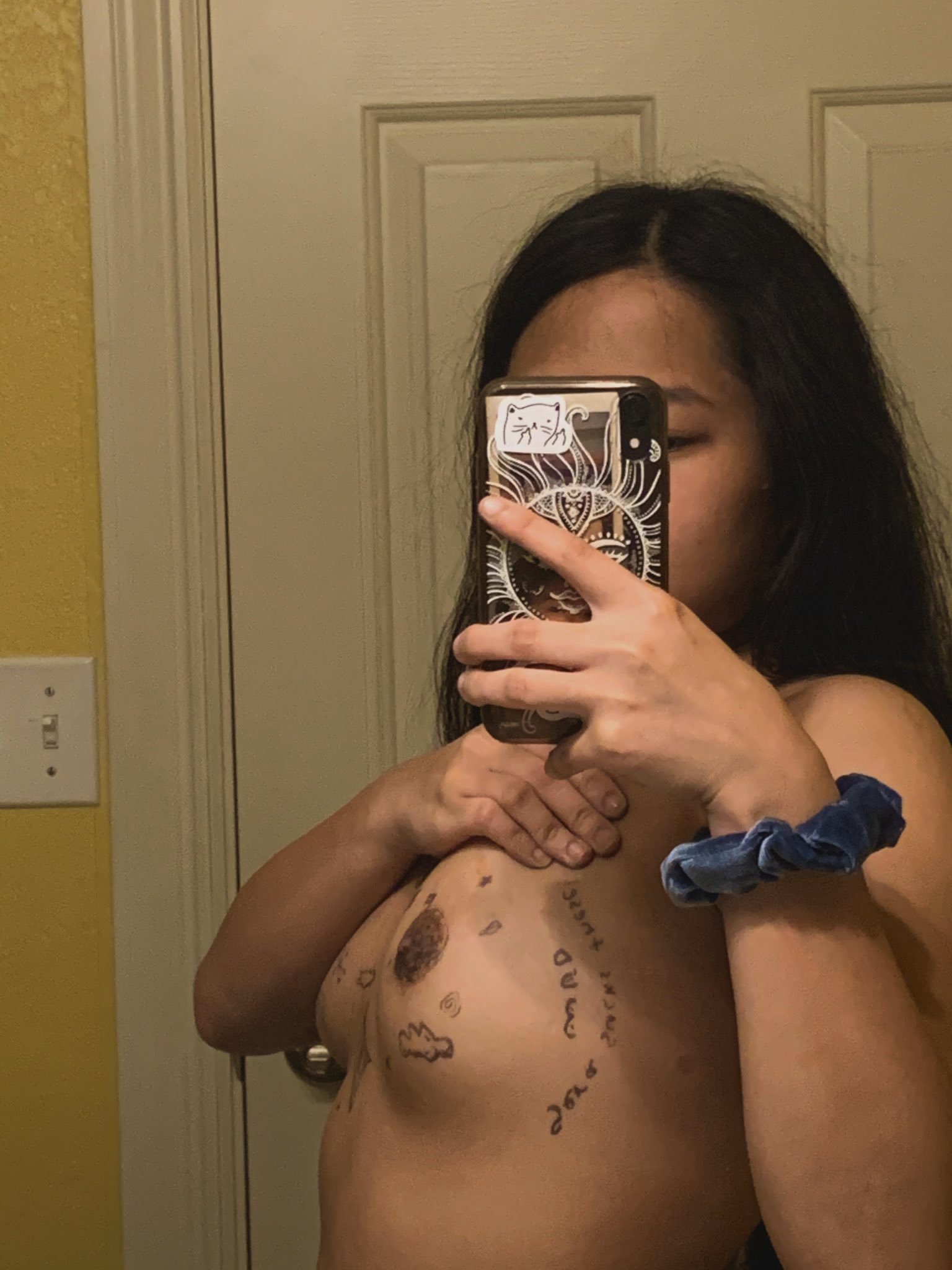 Alona Bloom - breasts