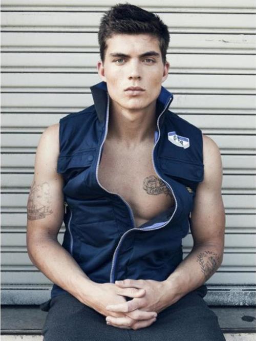 Zane Holtz