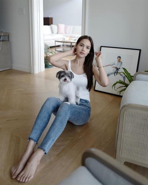 Urassaya Sperbund