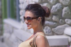 Denise Milani Photoset - DayOut2012