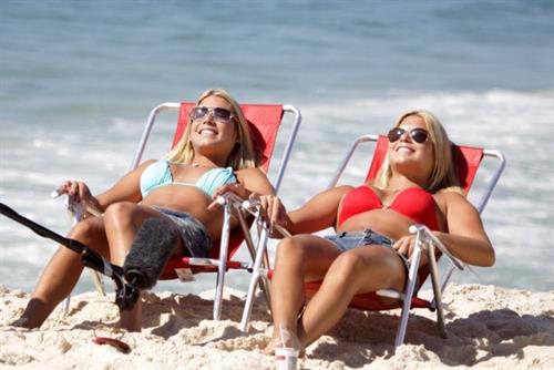 Bia and Branca Feres in a bikini