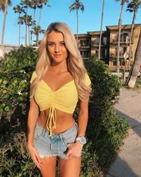 Lindsay Brewer