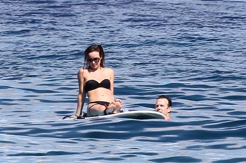 Olivia Wilde on the beach in Hawaii - May 27, 2013 