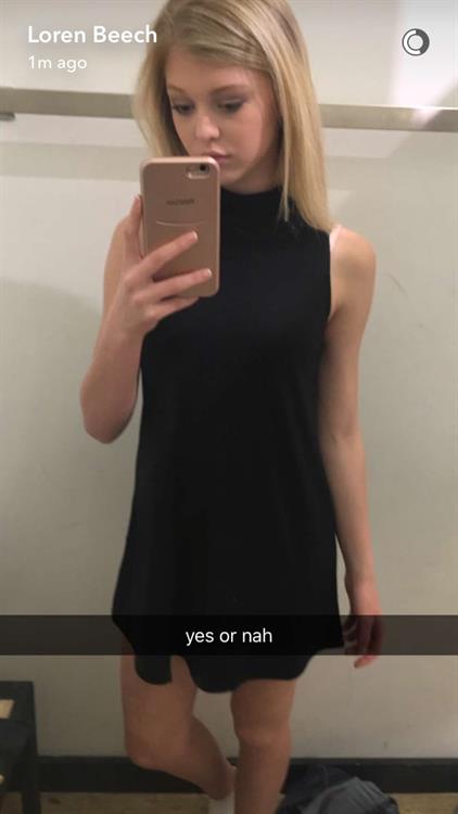 Loren Beech taking a selfie