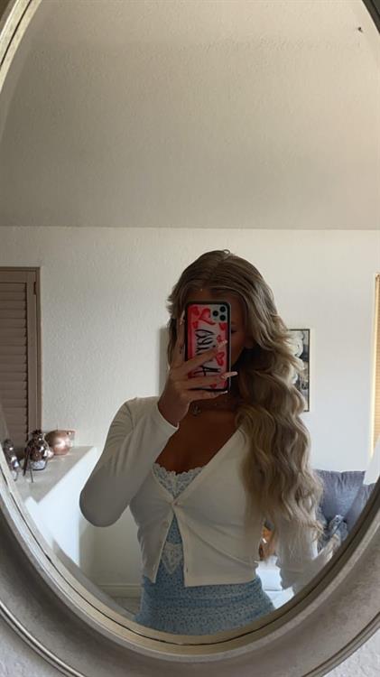 Loren Beech taking a selfie