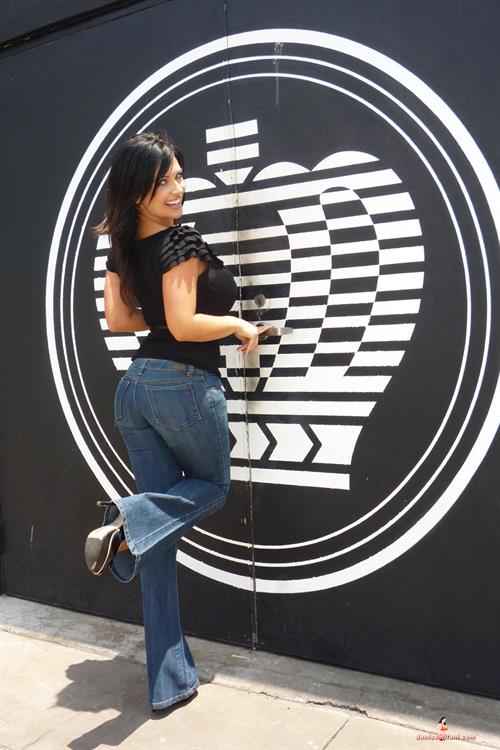 Denise Milani Snapshots - Aquarium