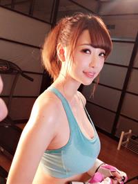 Busty Japanese porn starlet Rion