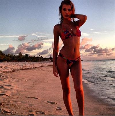 Bregje Heinen in a bikini