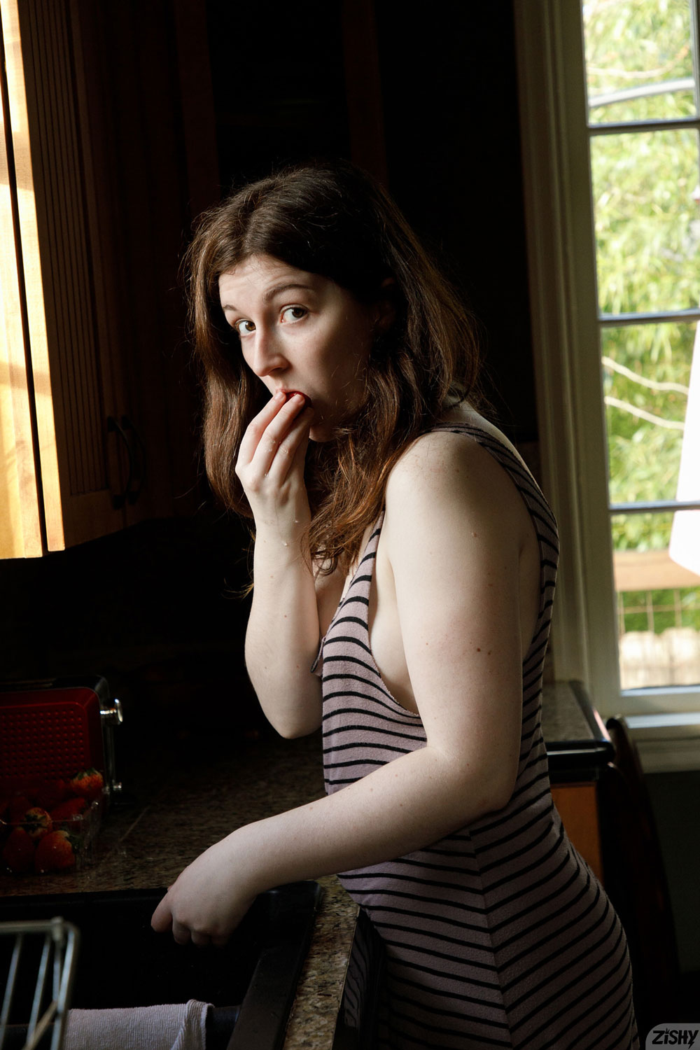 Rowan Emerson Big Booty Amateur