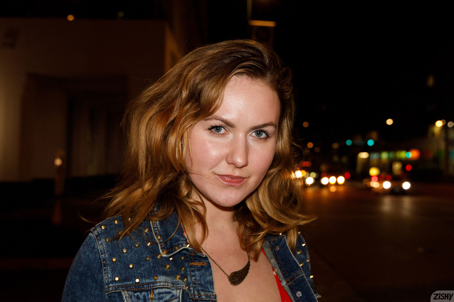 Grace Onfire Busty Redhead