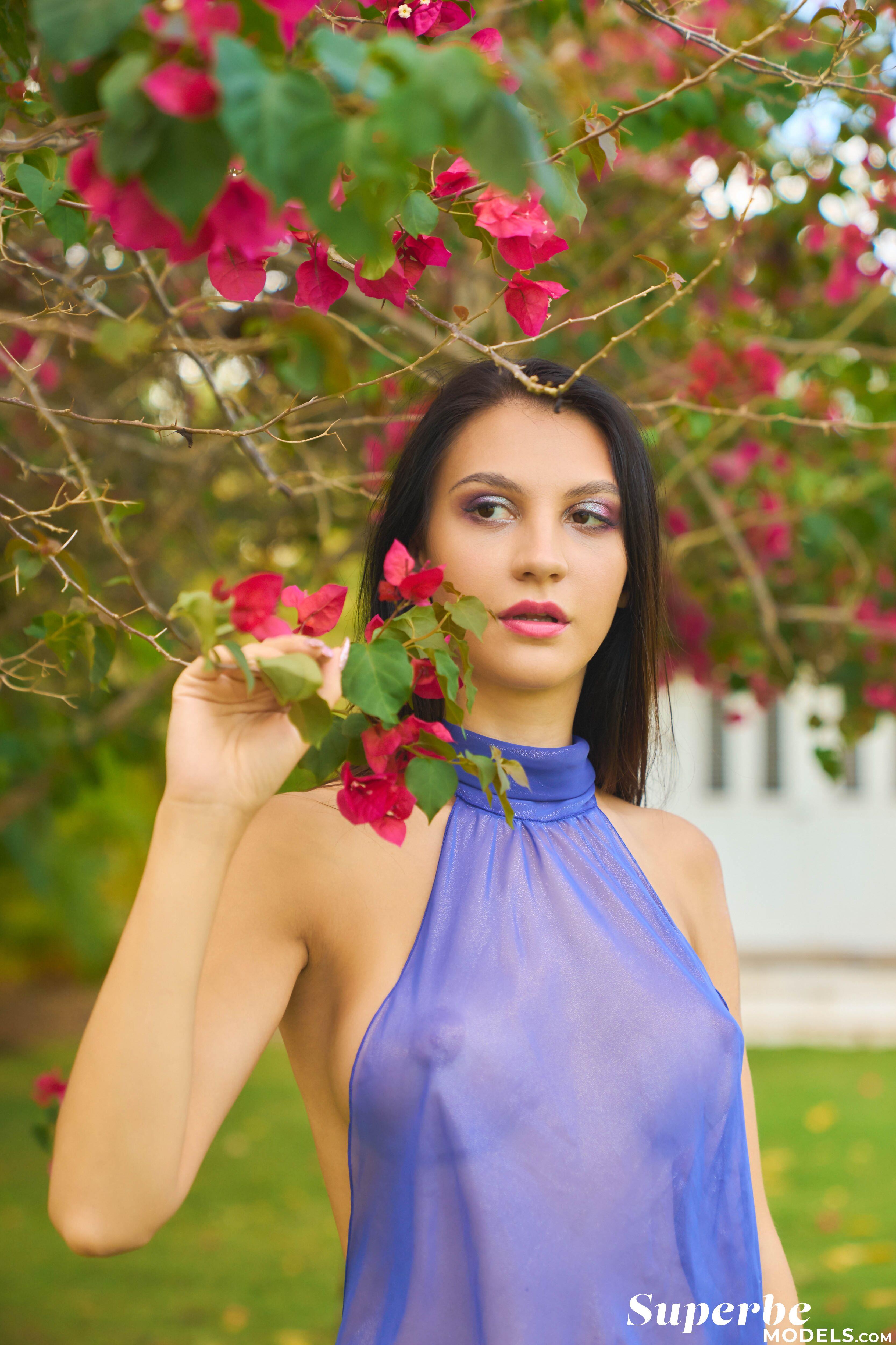 Madame Tropicale with Wendy Sukoff