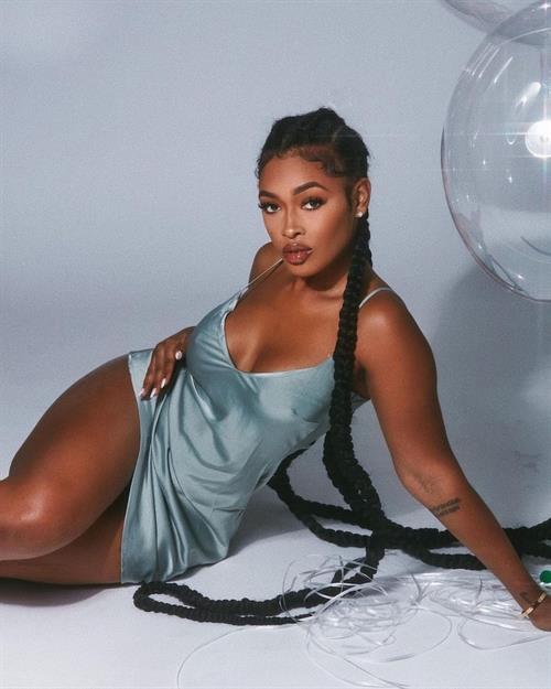 Miracle Watts Pictures Miracle Watts