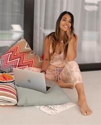 Lionel Messi's wife : Antonela Roccuzzo