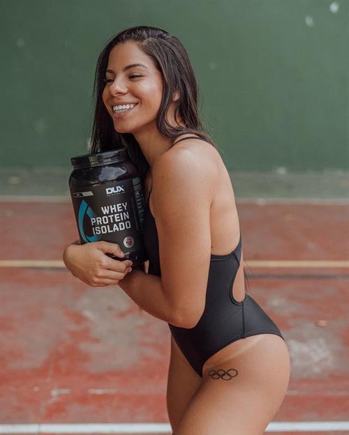 Beautiful Brazilian diver