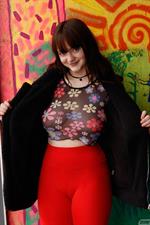 Busty curvy Daisy Wensday