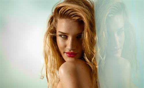 Rosie Huntington-Whiteley