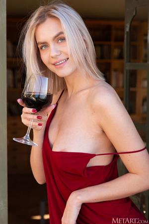 Lana Lane Nude Pictures Lana Lane Dreamy Natural Blonde