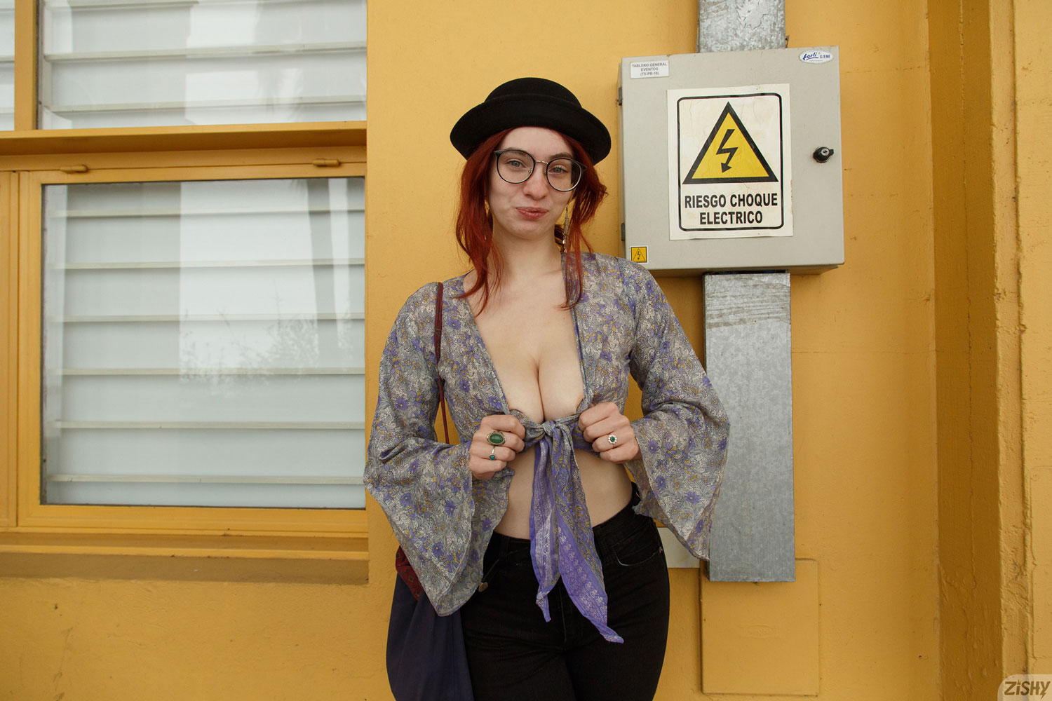 Victoria Ramos Big breasted Busty Model