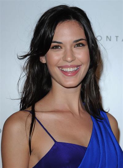 Odette Yustman Pictures Odette Yustman