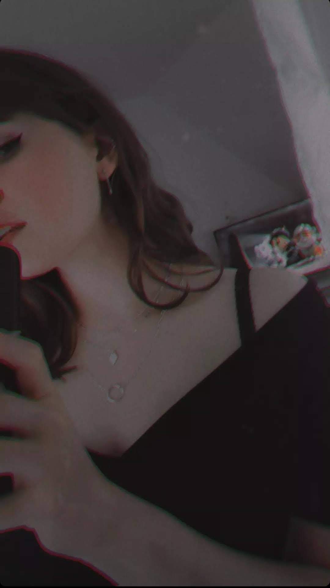 Livia taking a selfie