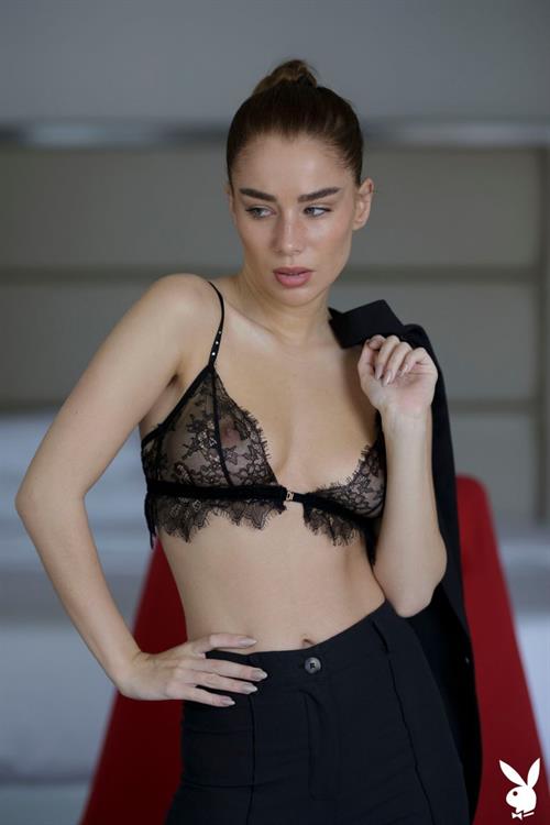 Pauline Pastel Nude Glam Babe