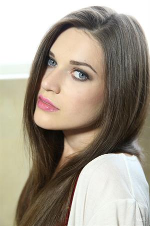 Serena Nude Pictures Serena: Taking a bath